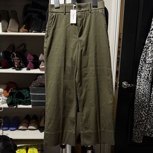 SPANXsupersmooth™ Stretch Twill
Cropped Wide Leg Pant